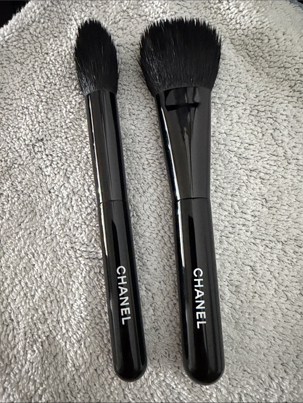 CHANEL Black Makeup Brushes- blush and powder